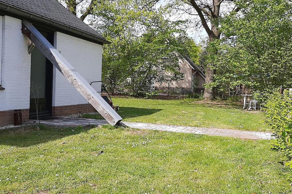 Vrijstaande Recreatievilla Met Ruime Omheinde Tuin Posterholt Екстер'єр фото