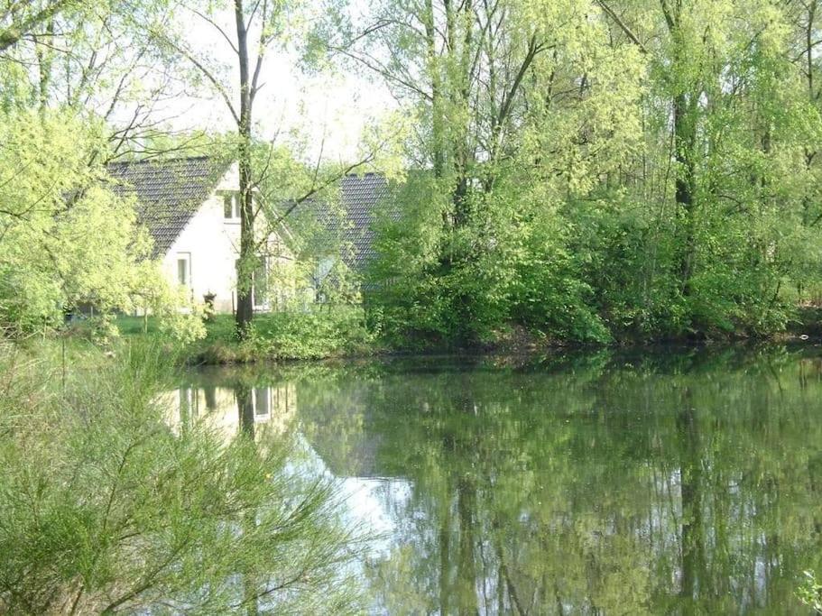 Vrijstaande Recreatievilla Met Ruime Omheinde Tuin Posterholt Екстер'єр фото